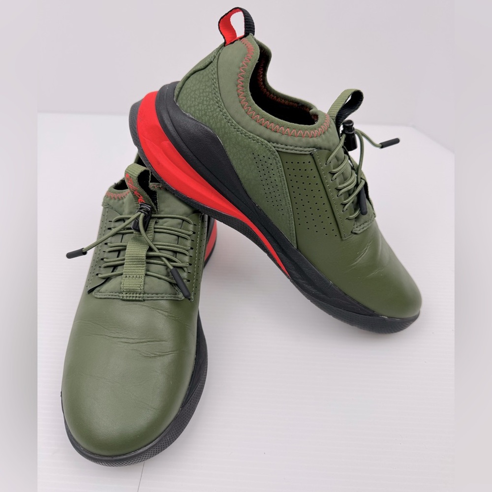 Clove Limited Edition Women’s Classic Juniper Berry Green Nursing Shoes W Sz 7